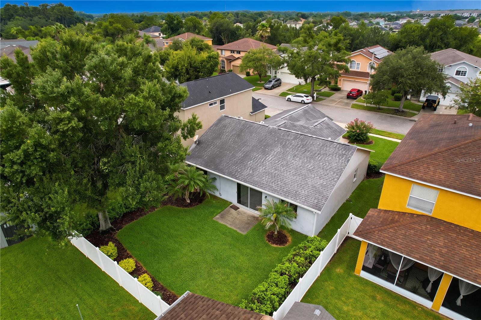 27408 CORAL SPRINGS DR — photo 37