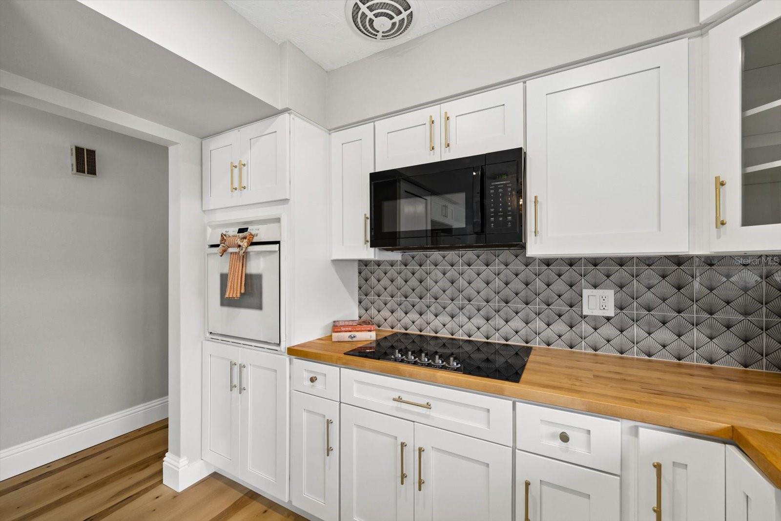 732 KEENE RD — photo 18