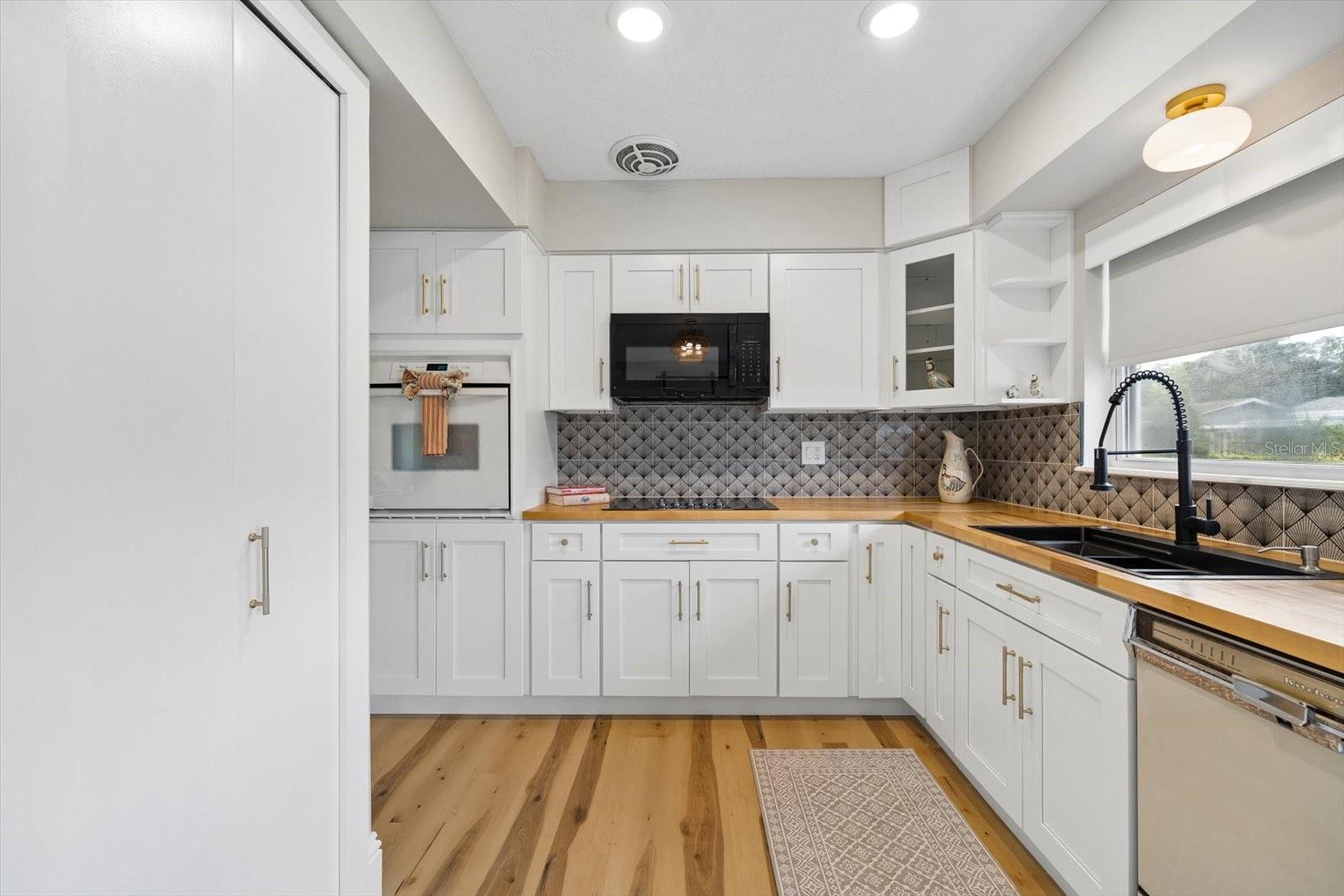 732 KEENE RD — photo 16