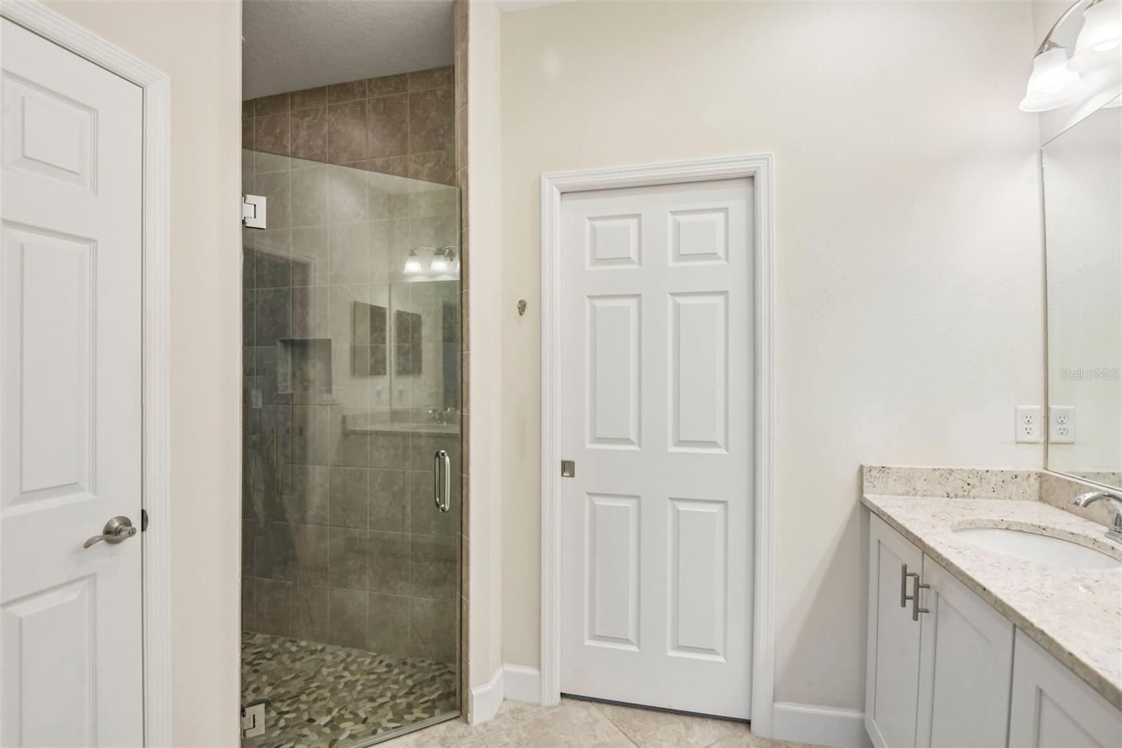 718 CHIPPER DR — photo 19