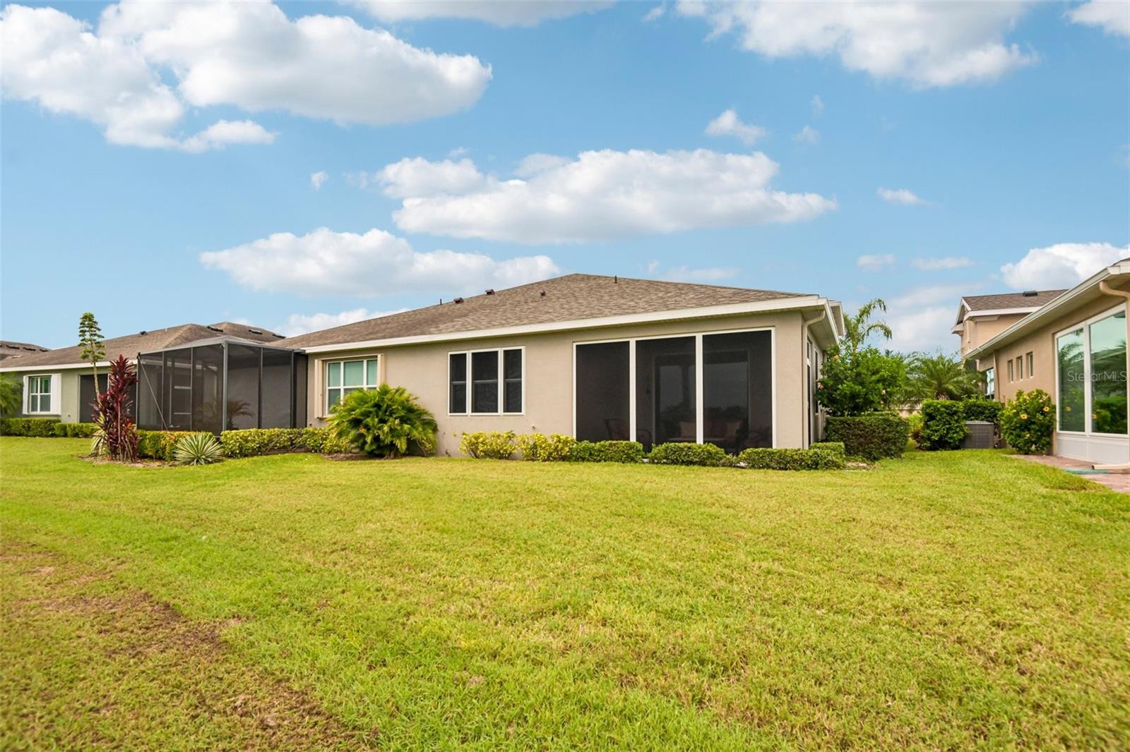 718 CHIPPER DR — photo 32