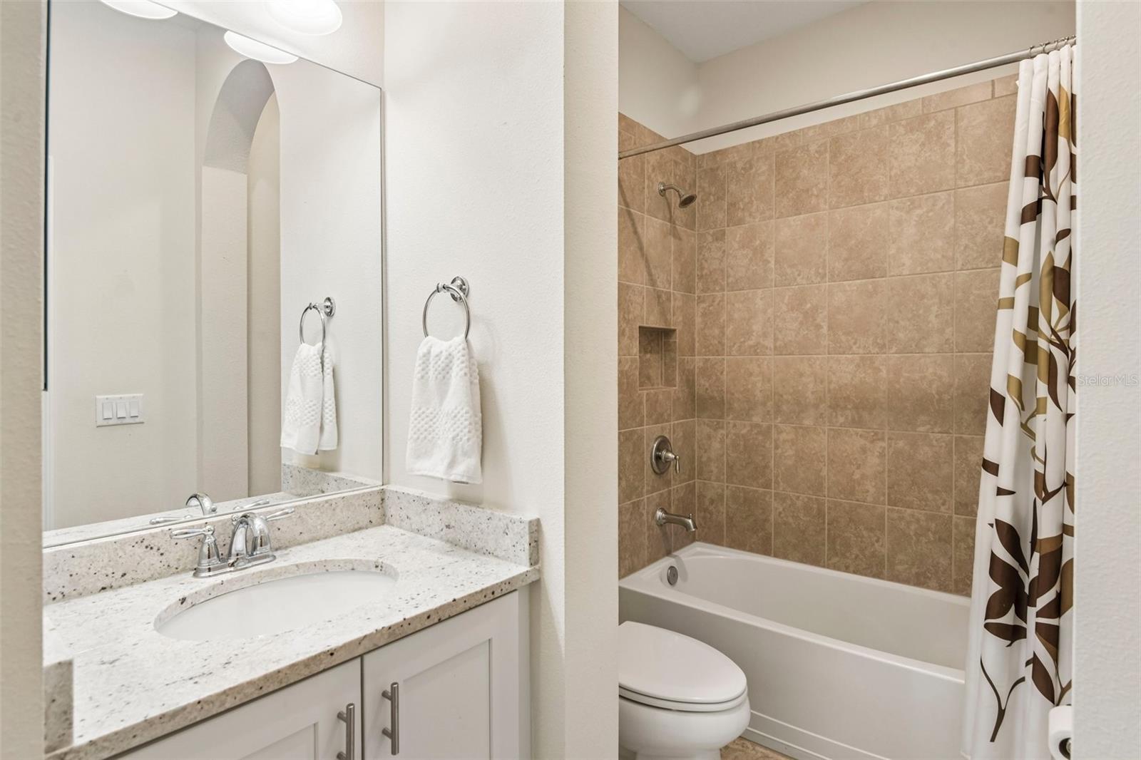 718 CHIPPER DR — photo 24