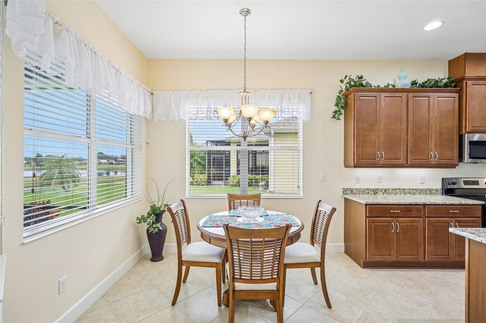 1823 PACIFIC DUNES DR — photo 18