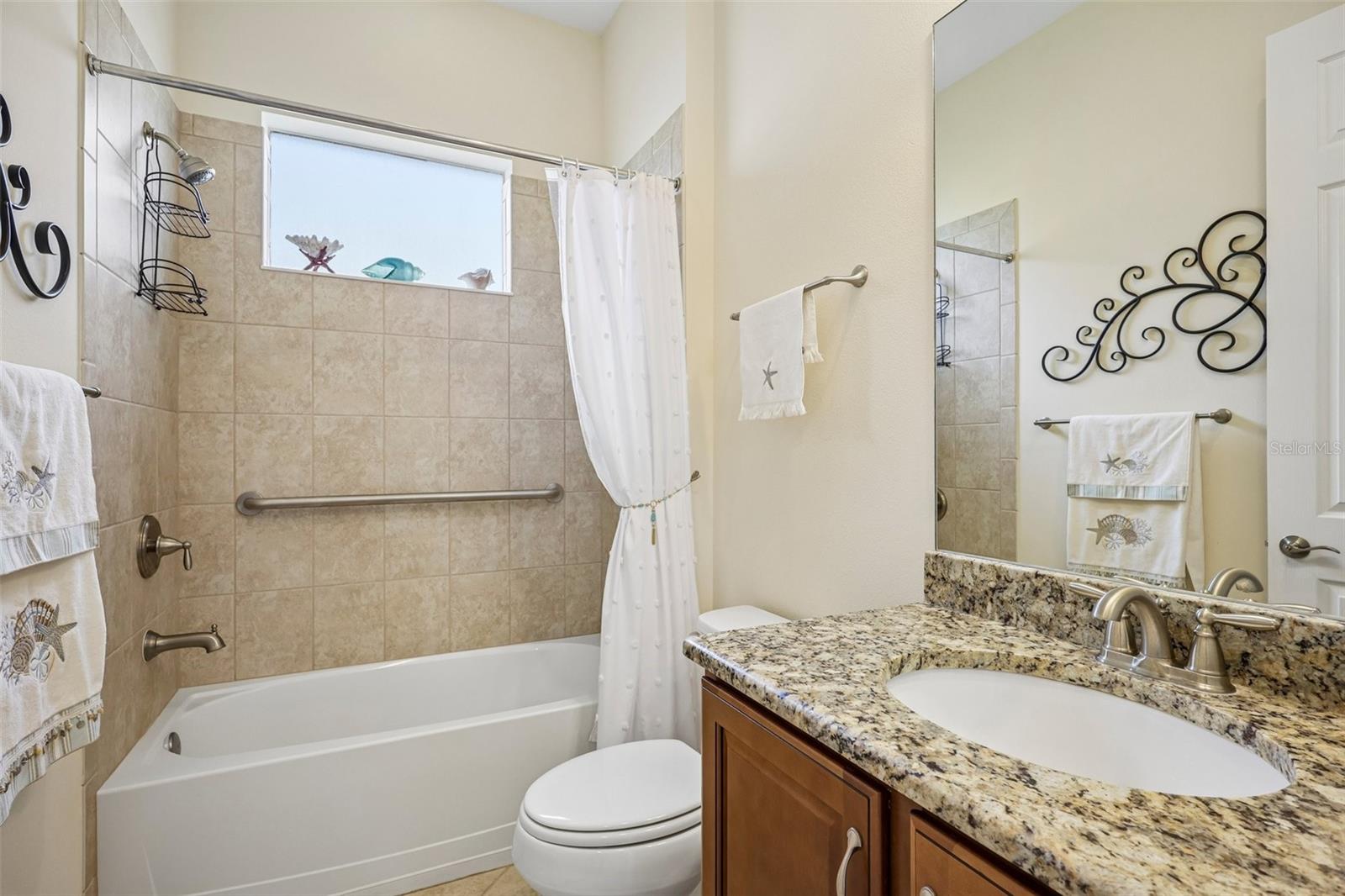 1823 PACIFIC DUNES DR — photo 33
