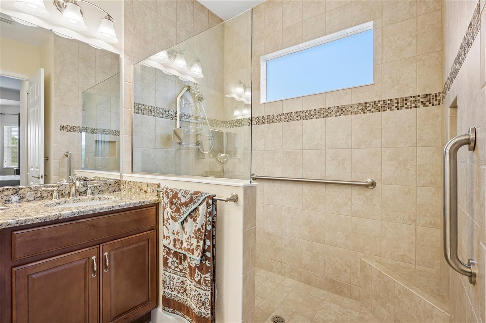 1823 PACIFIC DUNES DR — photo 24