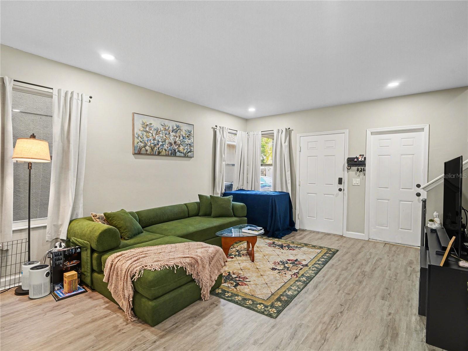 8430 QUARTER HORSE DR — photo 6