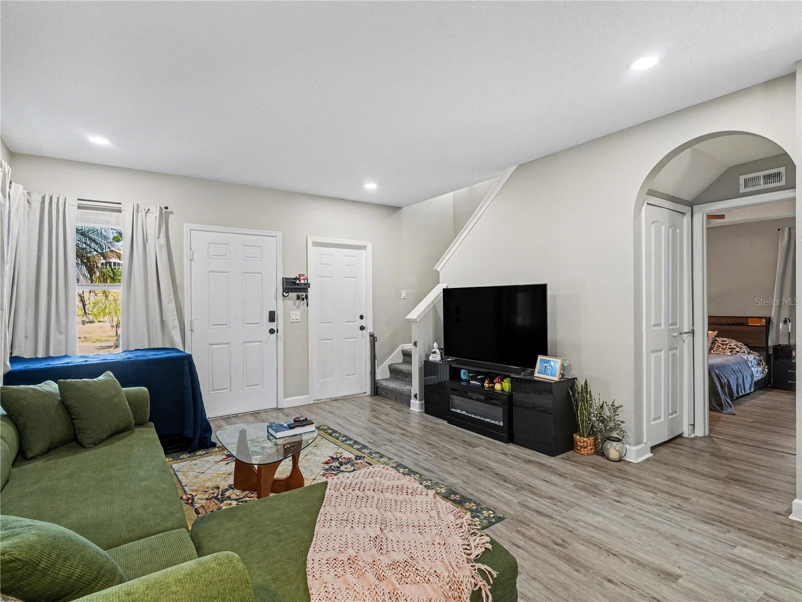 8430 QUARTER HORSE DR — photo 5