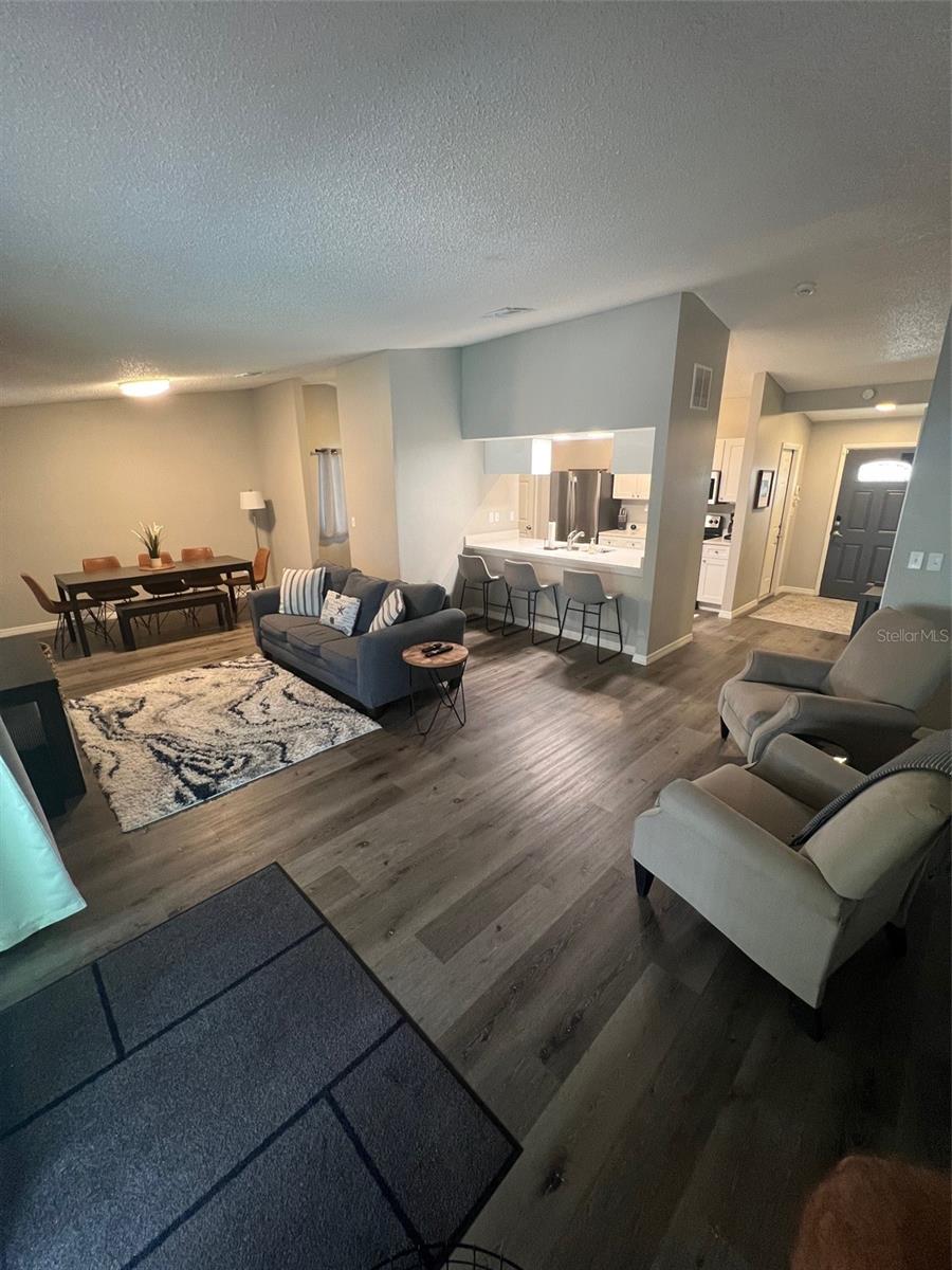 552 HAMMOCK DR — photo 9