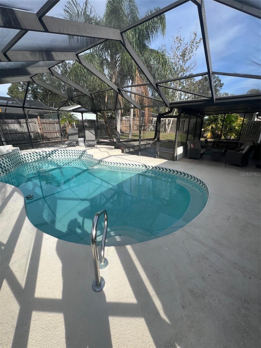 552 HAMMOCK DR — photo 26