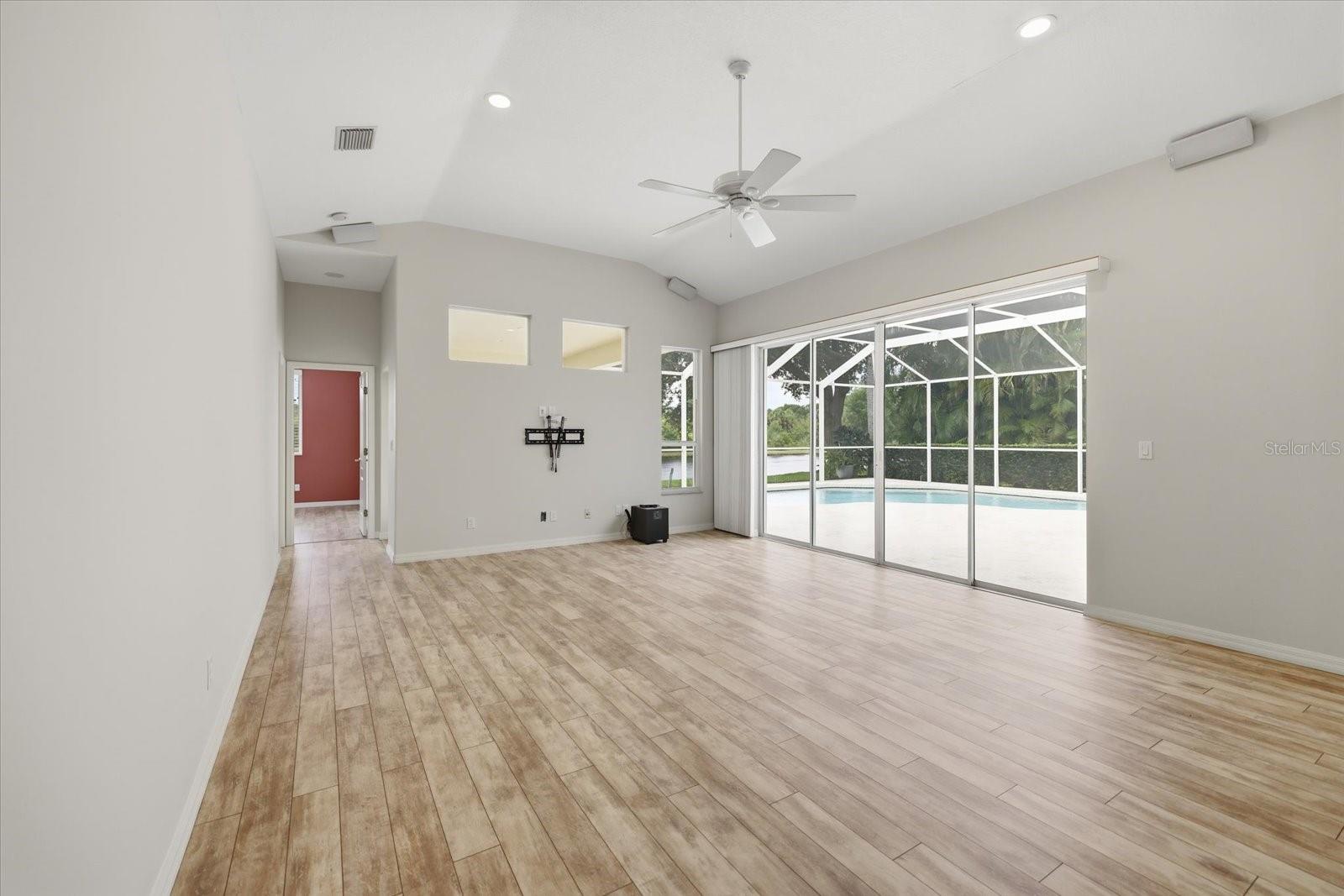 4956 BRIDGEHAMPTON BLVD — photo 23