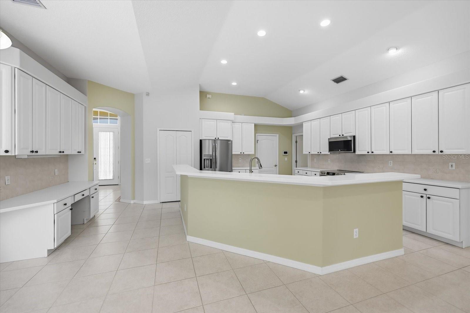 4956 BRIDGEHAMPTON BLVD — photo 18