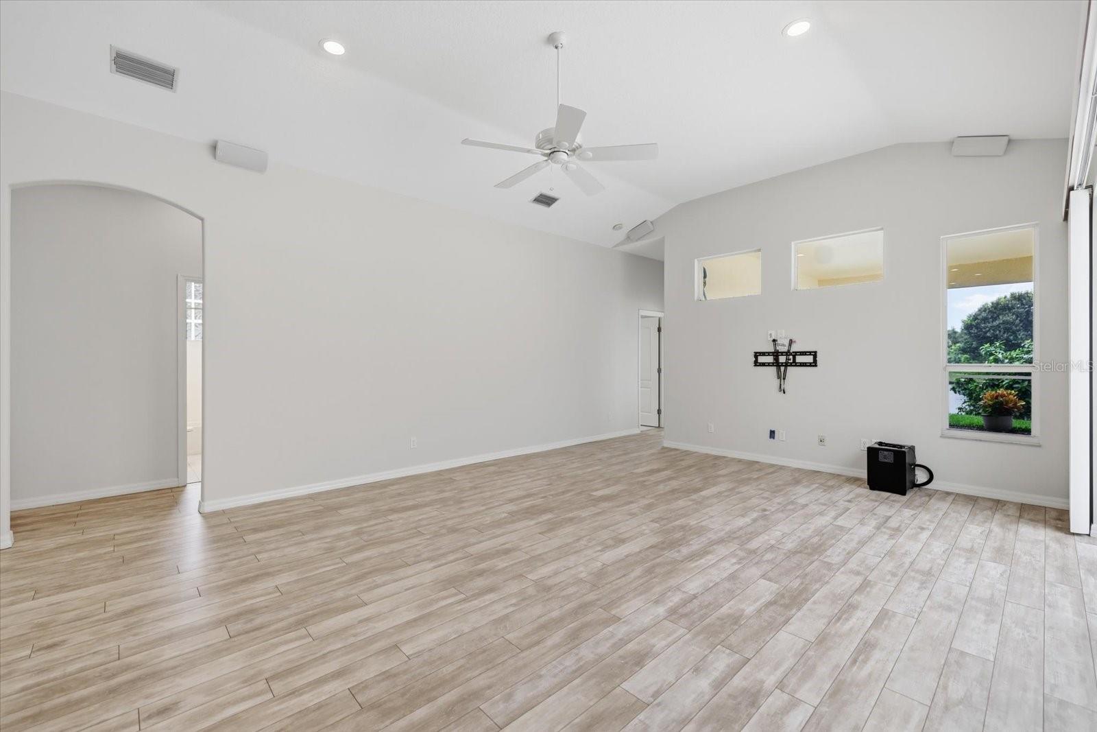 4956 BRIDGEHAMPTON BLVD — photo 40