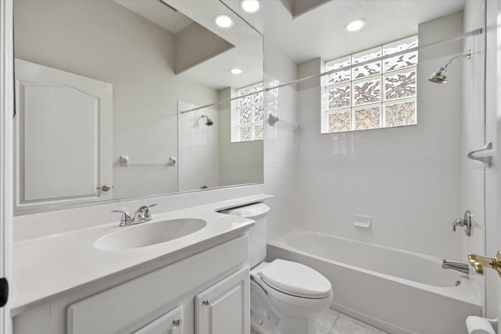 4956 BRIDGEHAMPTON BLVD — photo 47