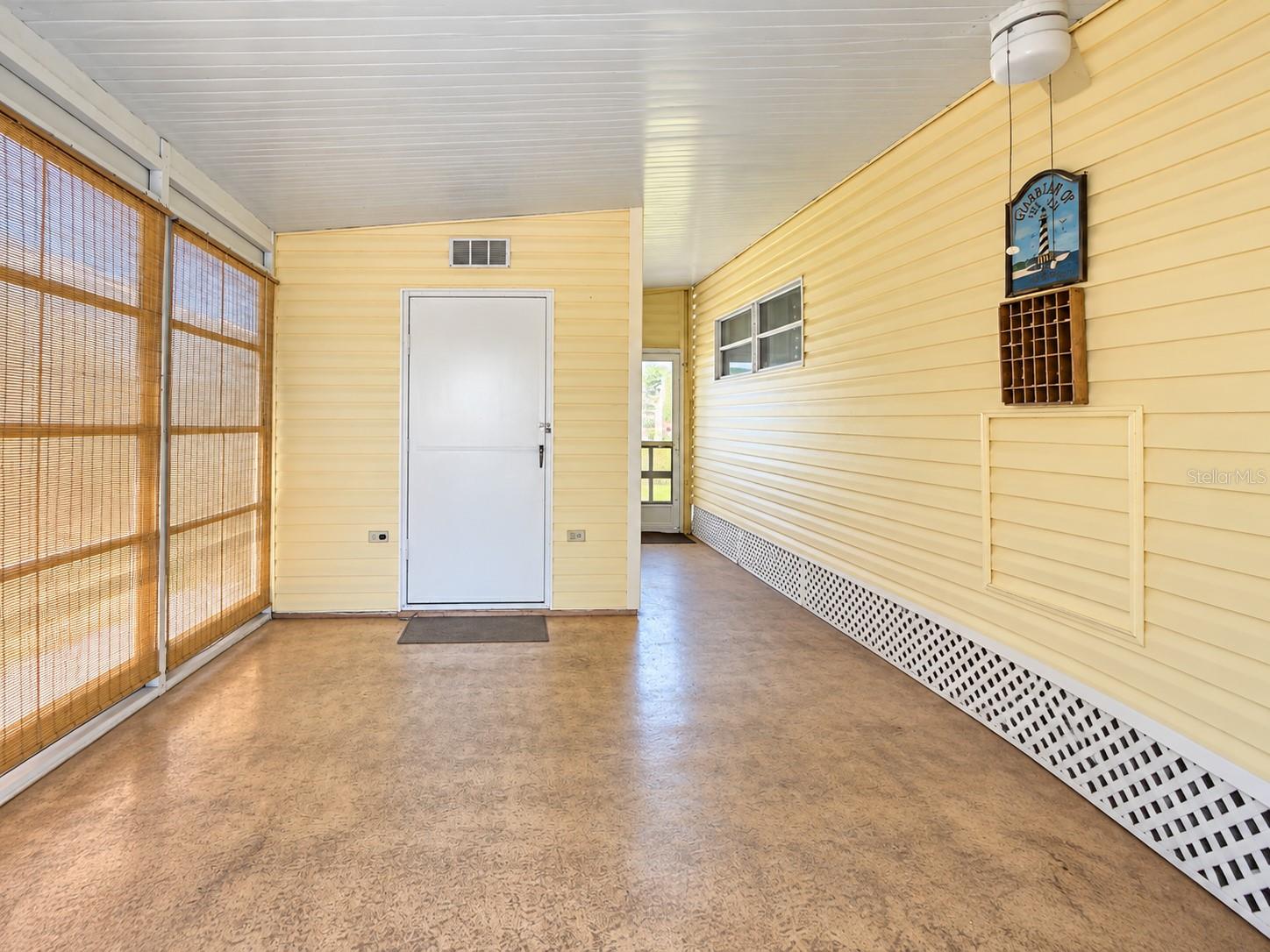 603 CYPRUS CT — photo 27
