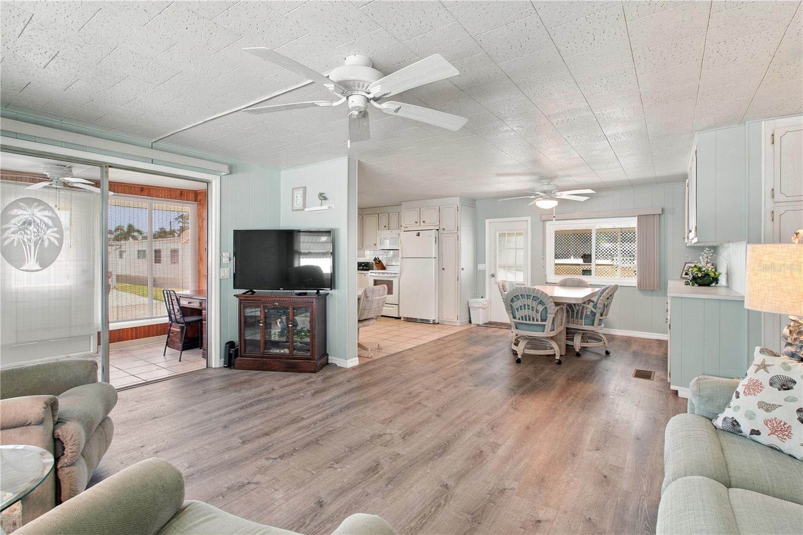 603 CYPRUS CT — photo 14