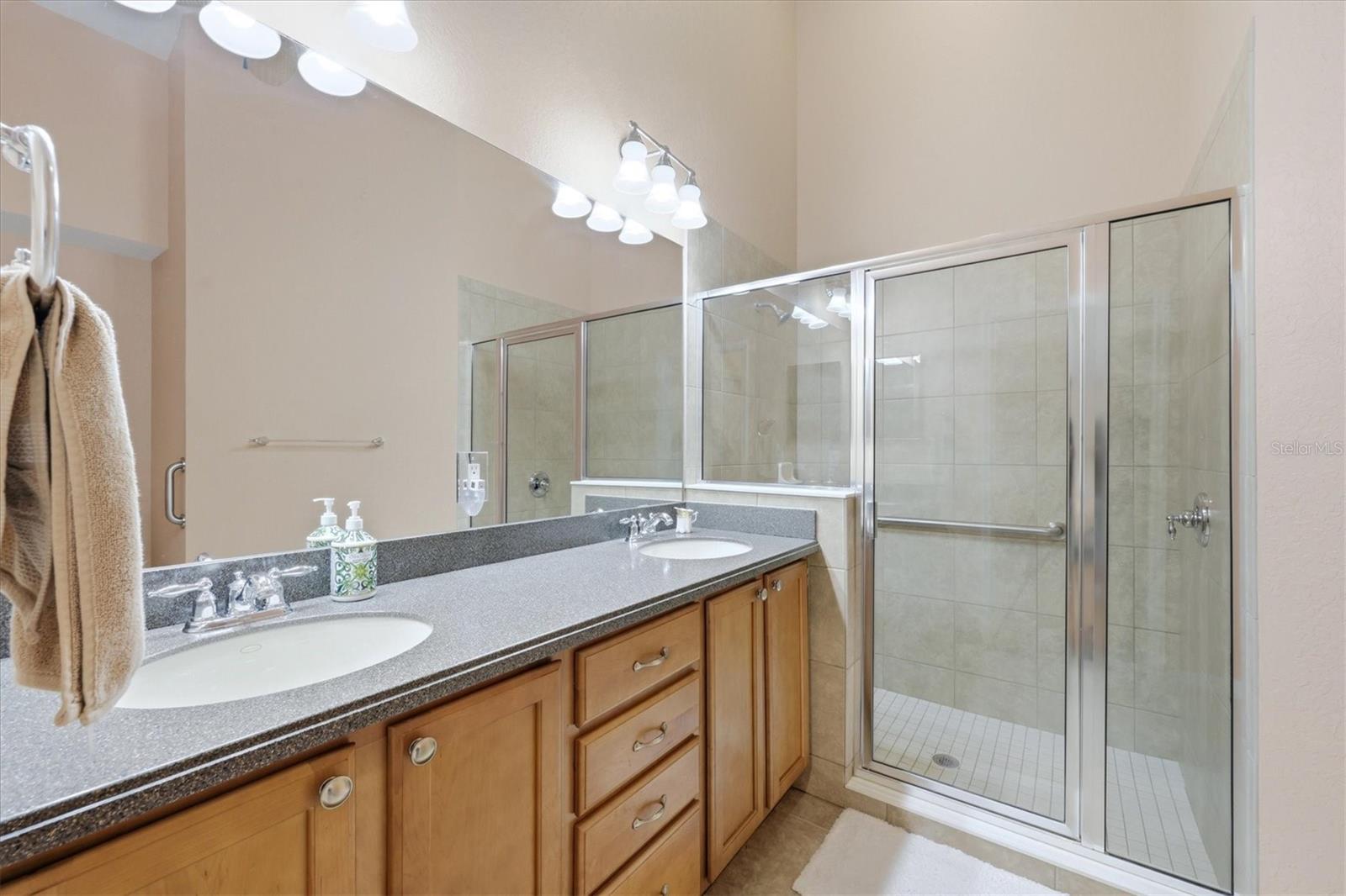 3741 LAKEWOOD BLVD — photo 17