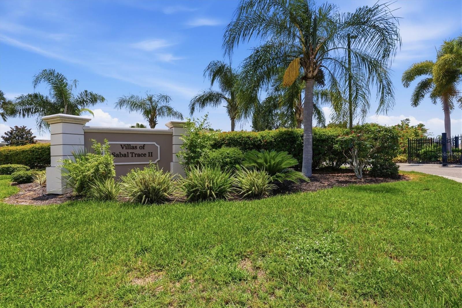 3741 LAKEWOOD BLVD — photo 29