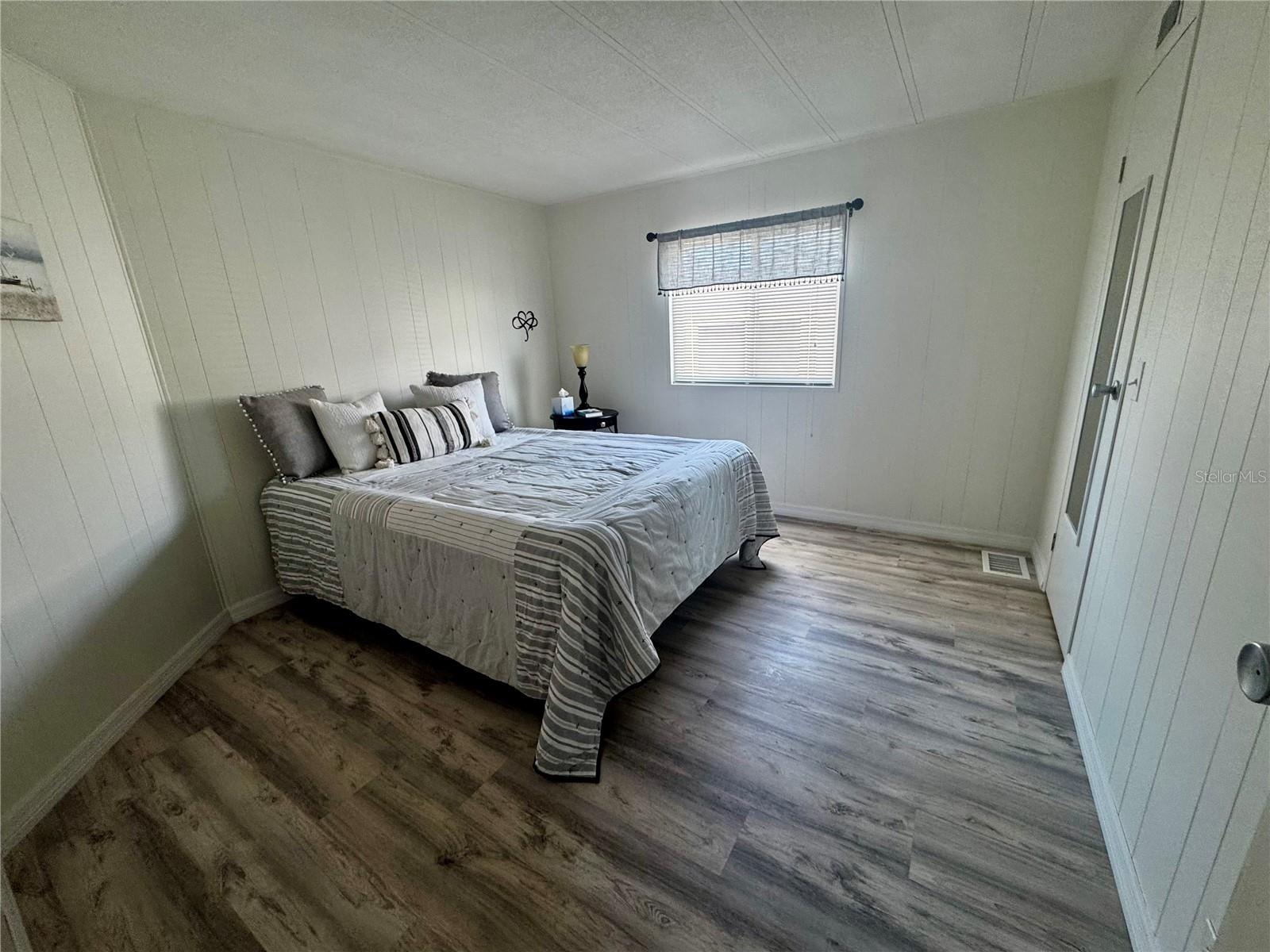 5619 BAYSHORE RD #240 — photo 16