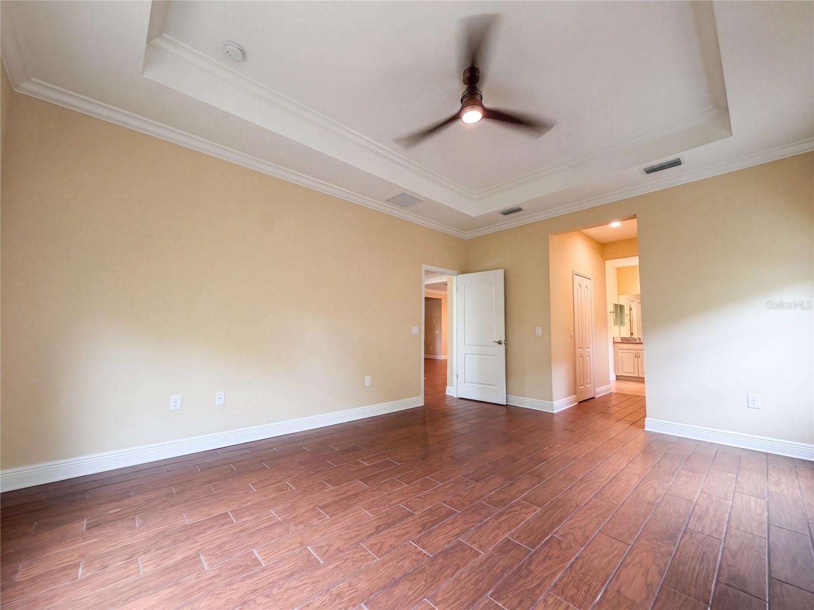 1121 THORNBURY DR — photo 11