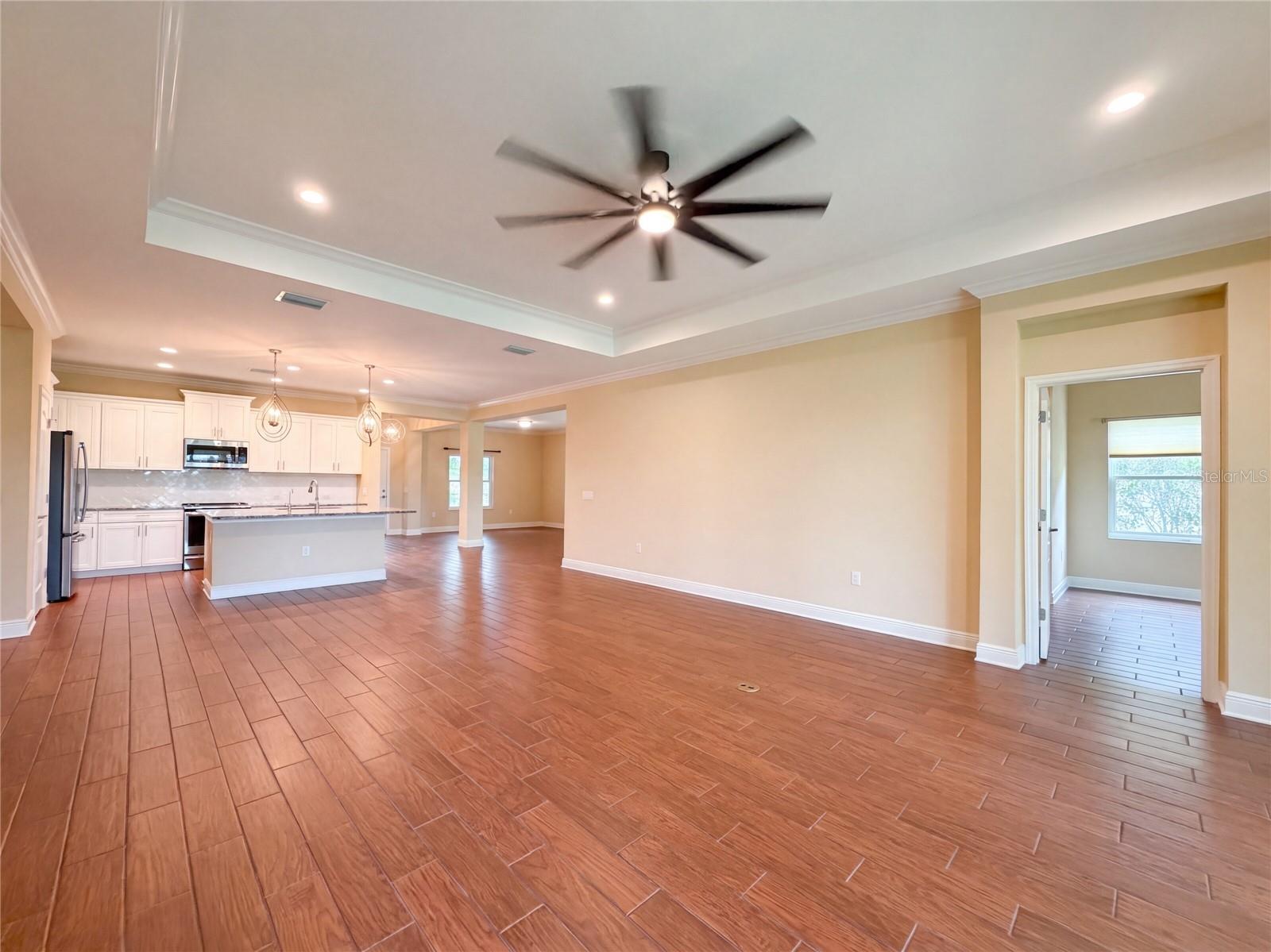 1121 THORNBURY DR — photo 10