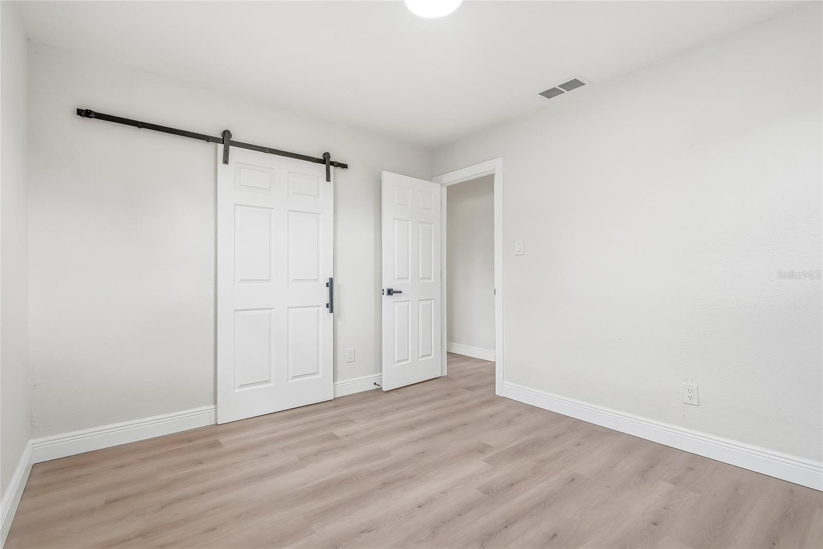 7919 CROTON AVE — photo 22