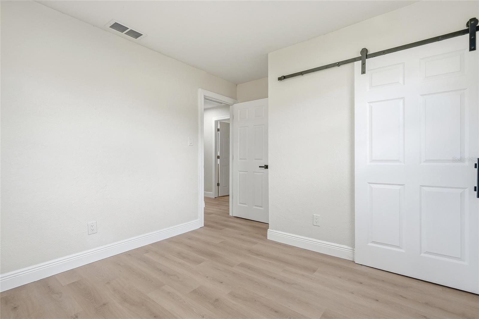 7919 CROTON AVE — photo 24