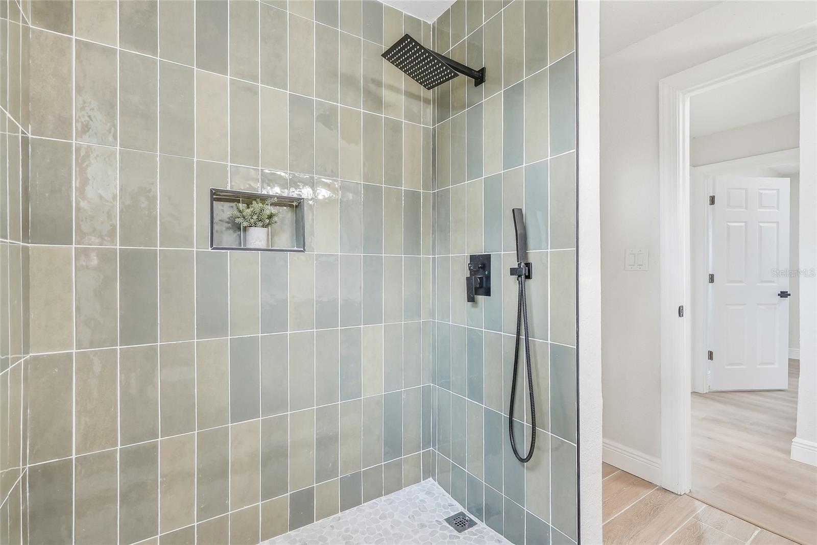 7919 CROTON AVE — photo 19