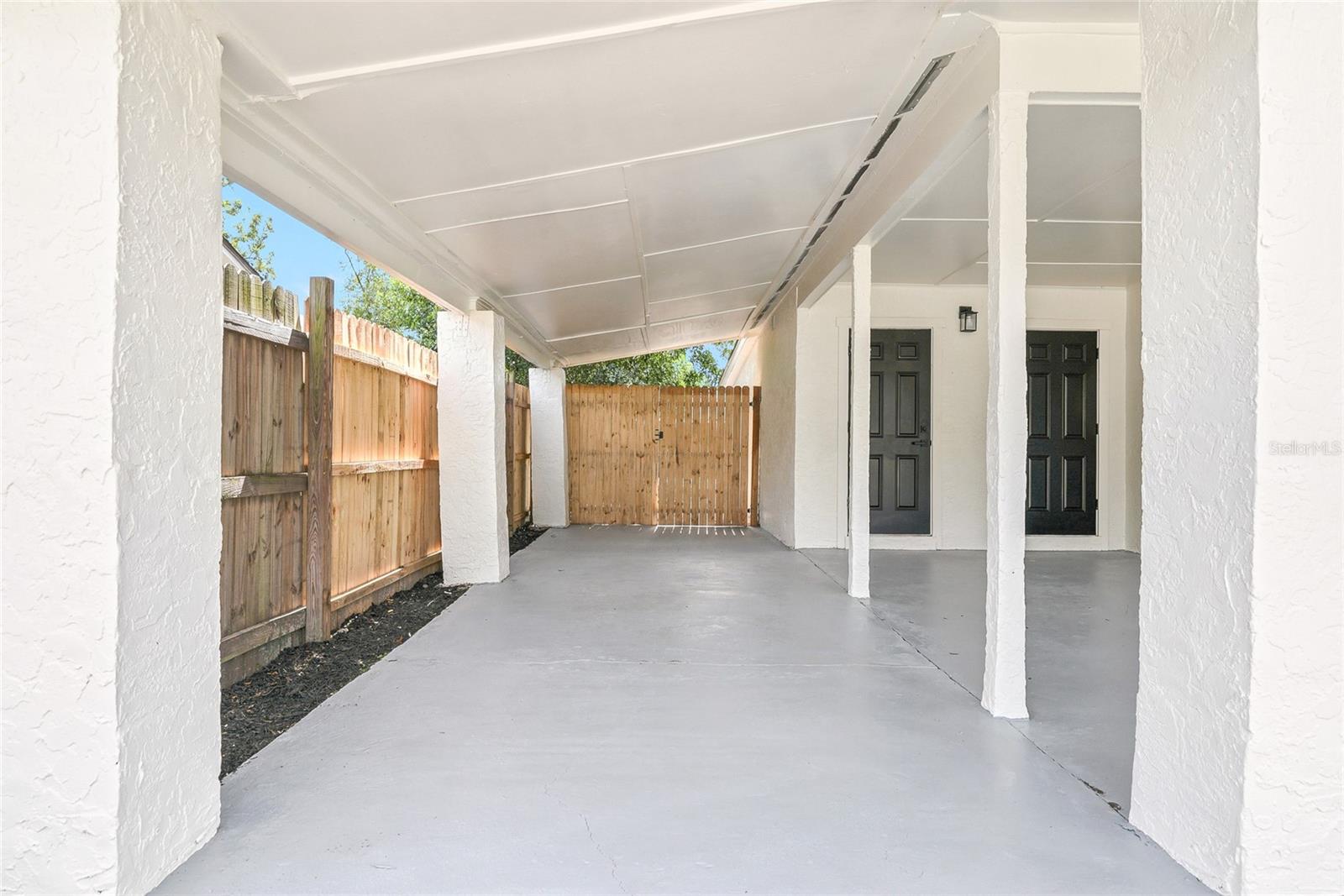 7919 CROTON AVE — photo 30