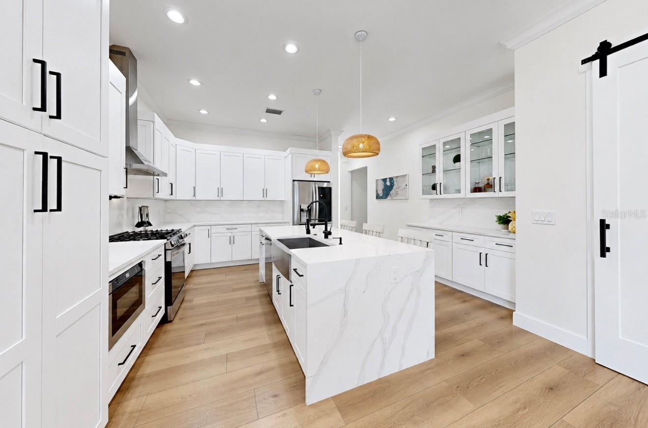 526 ESTUARY SHORE LN — photo 35