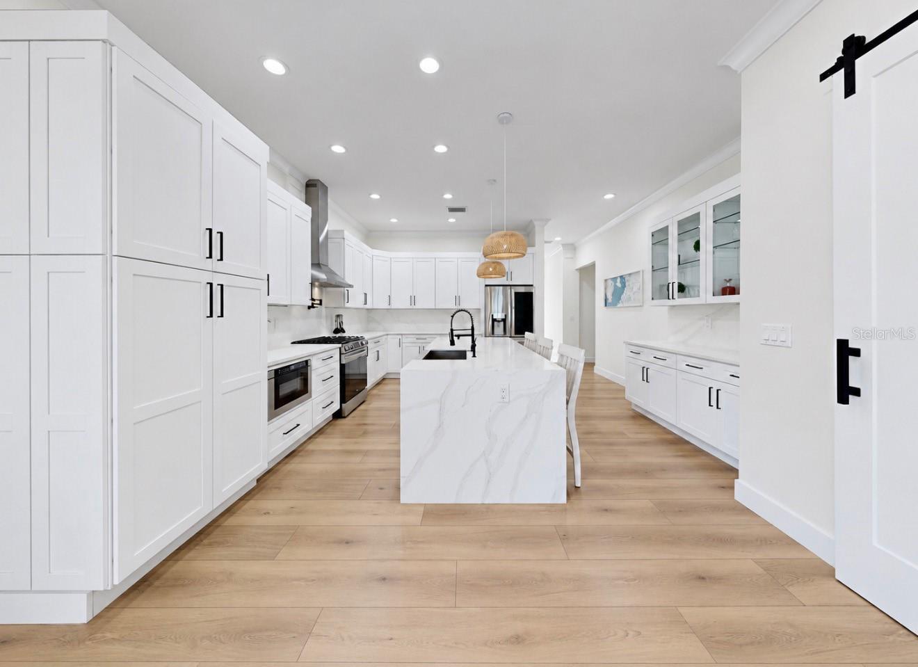 526 ESTUARY SHORE LN — photo 34