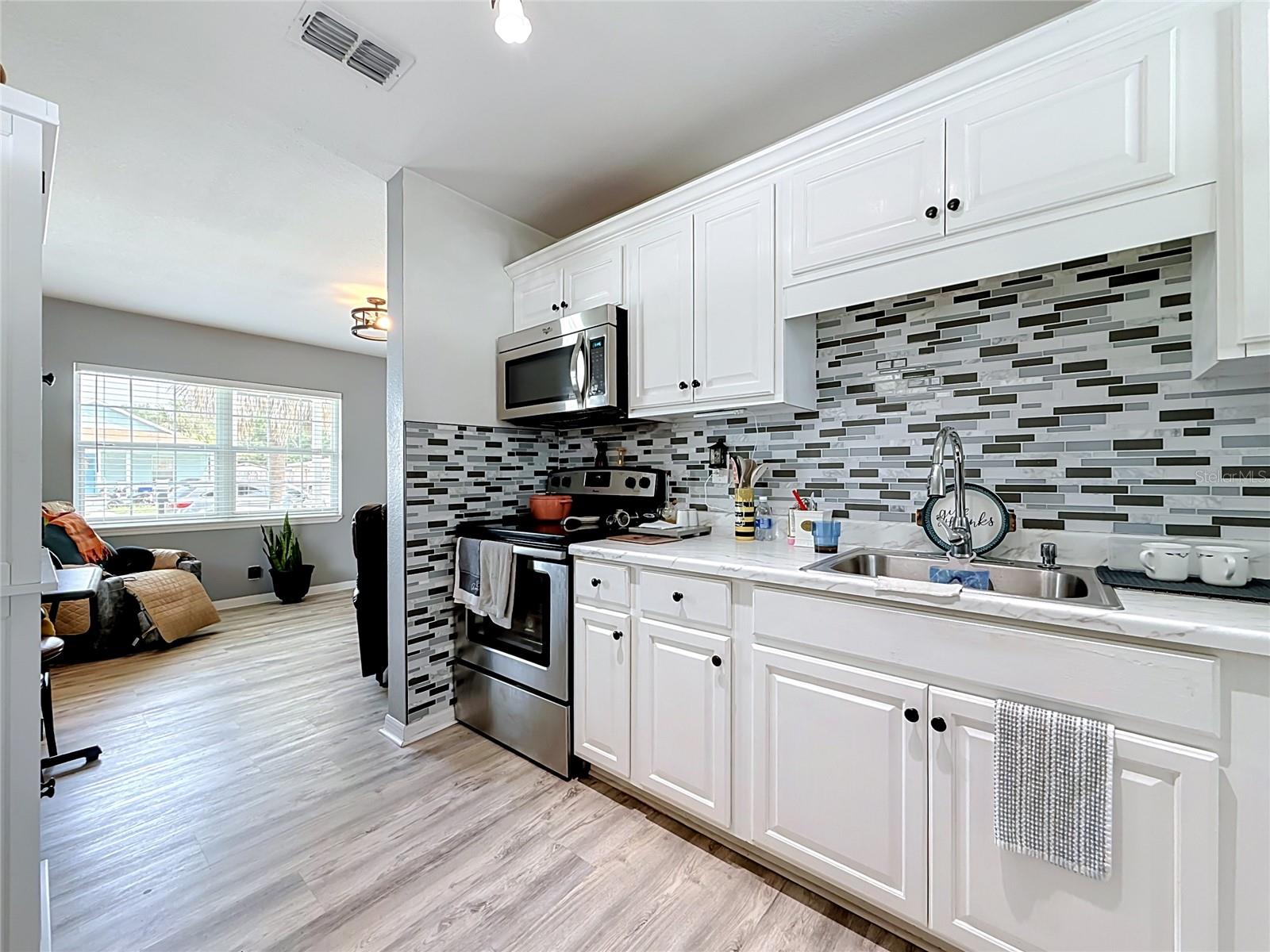 1506 W NASSAU ST — photo 13