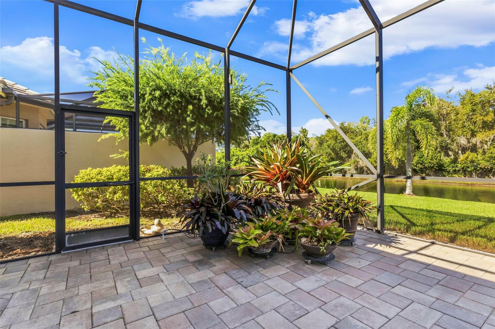 5006 TOBERMORY WAY — photo 34