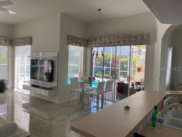 1208 ARLINBROOK DR — photo 3