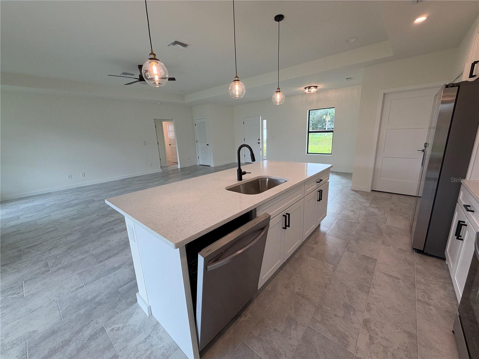 4470 JASLO AVE — photo 9