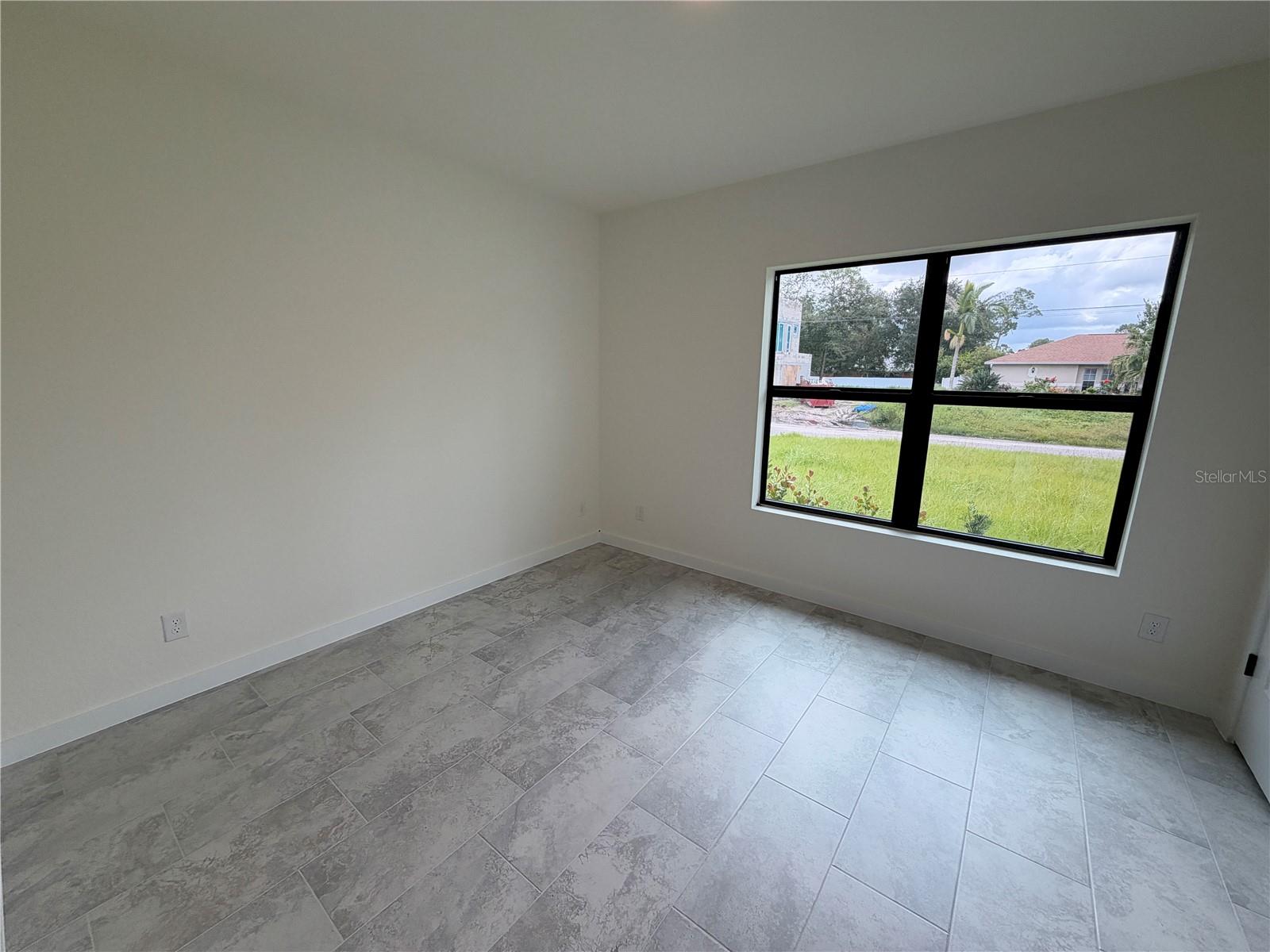 4470 JASLO AVE — photo 15