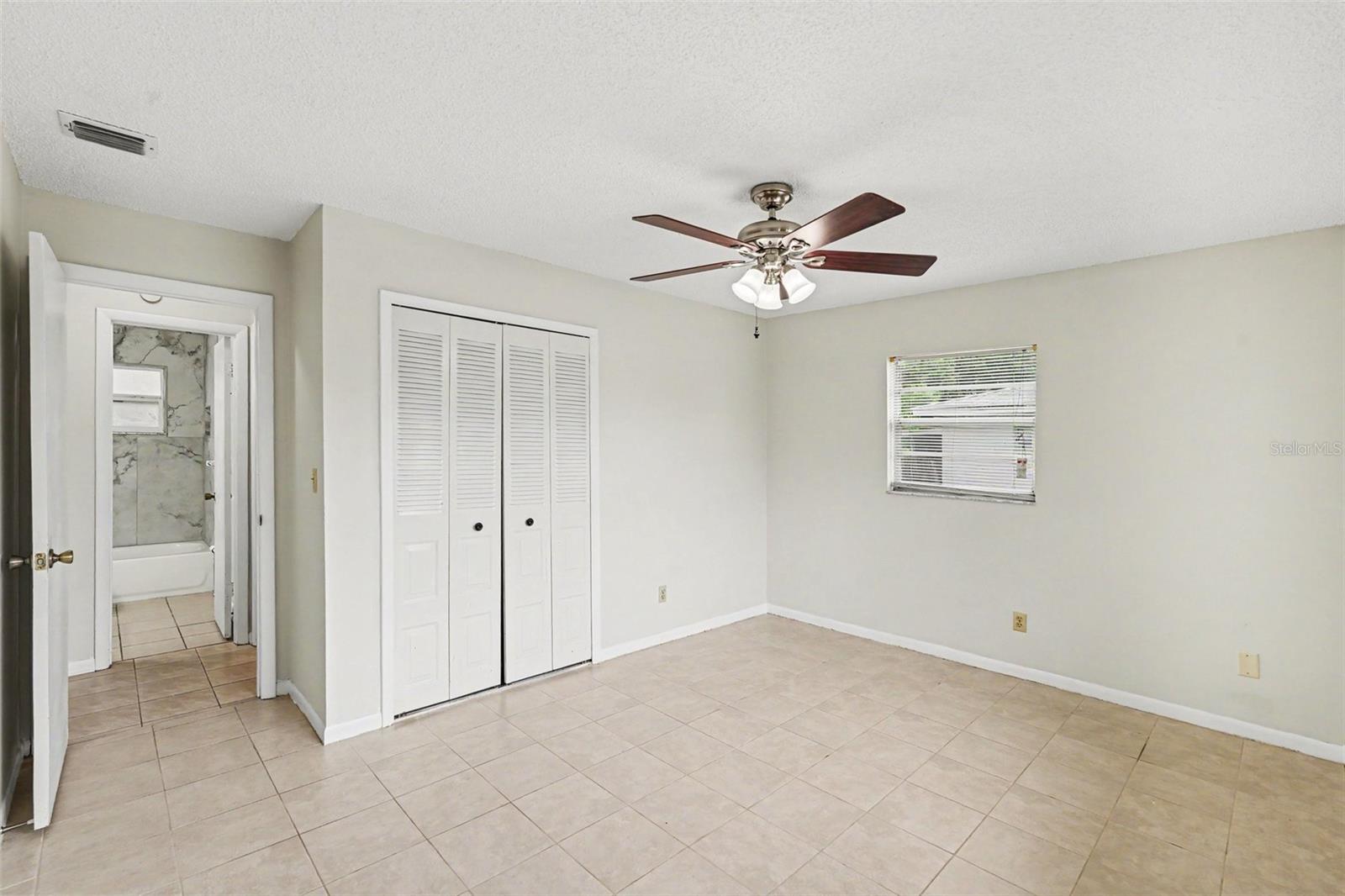 1122 ESTATEWOOD DR — photo 15