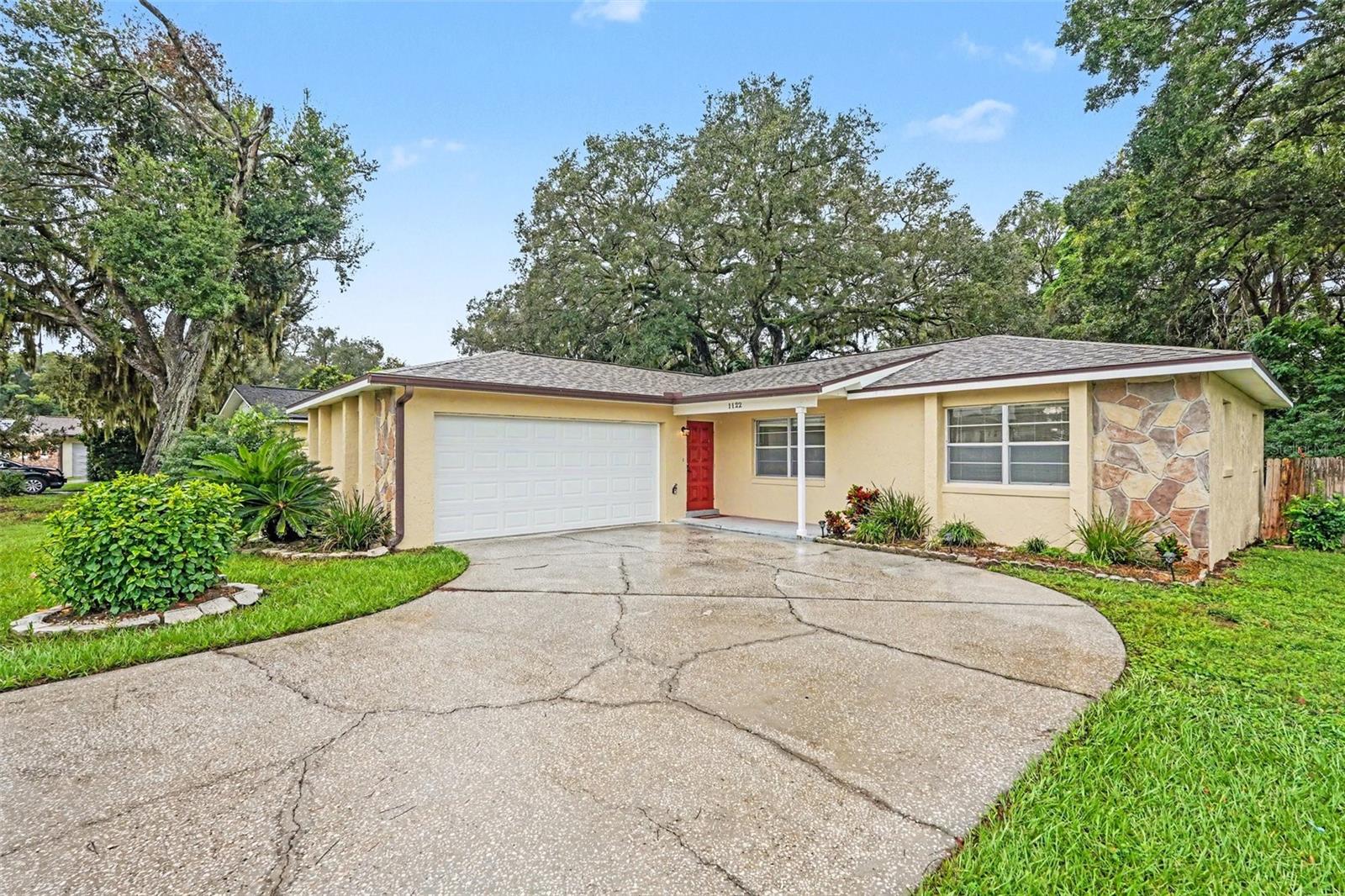 1122 ESTATEWOOD DR — photo 2