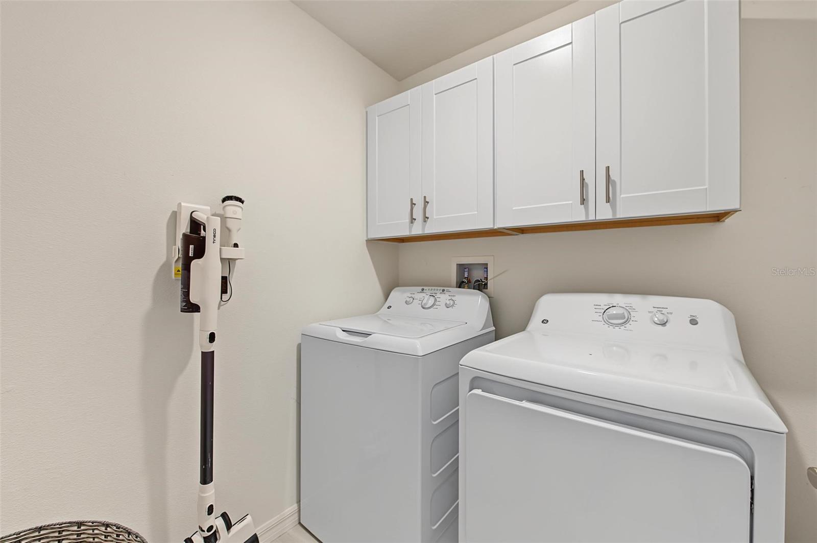 11621 RADIANT SHORE LOOP — photo 40