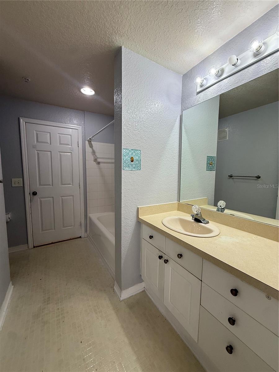 18001 RICHMOND PLACE DR #1236 — photo 15