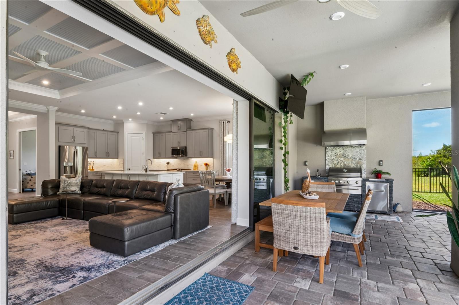 10813 CALLUNA DR — photo 38