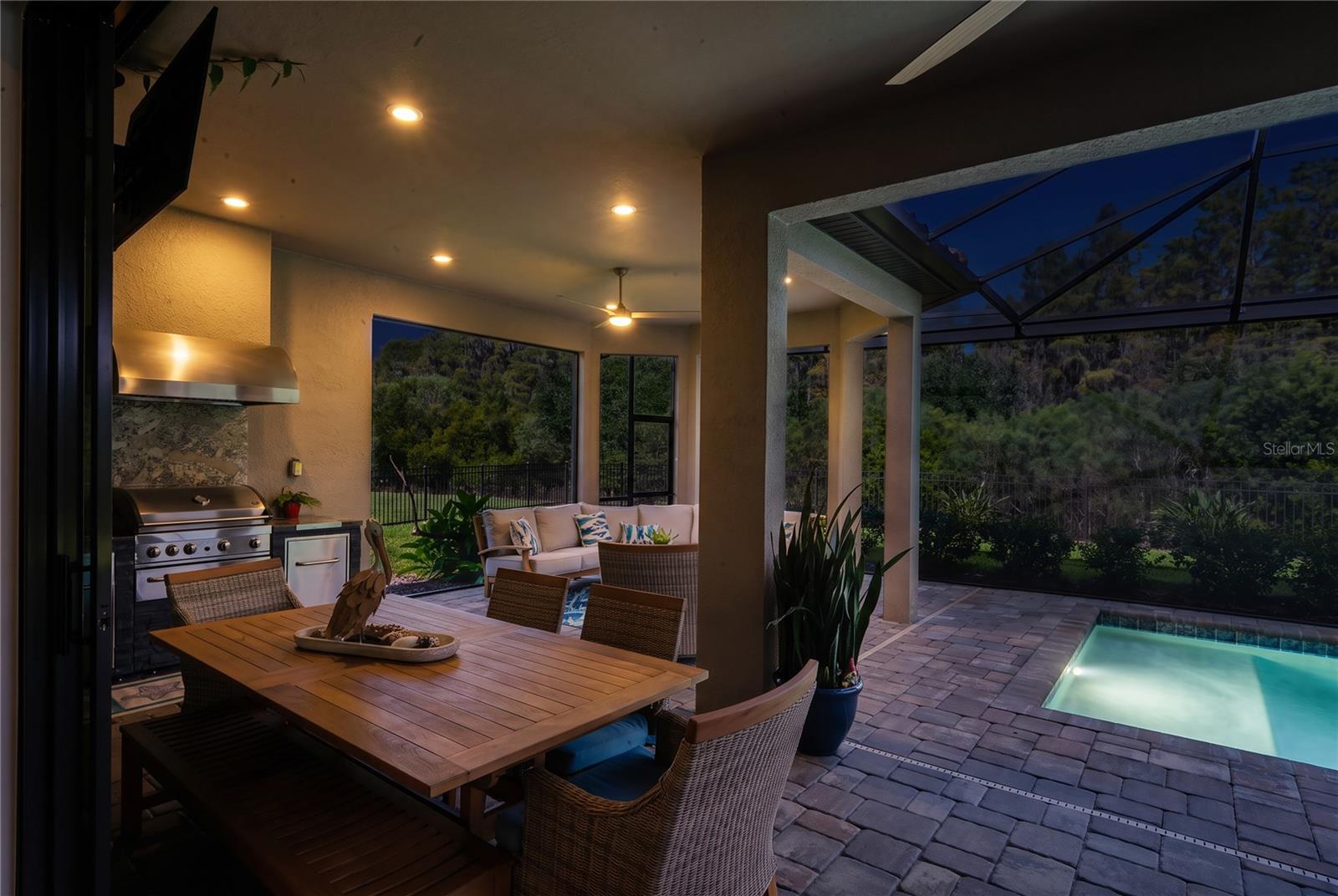 10813 CALLUNA DR — photo 40