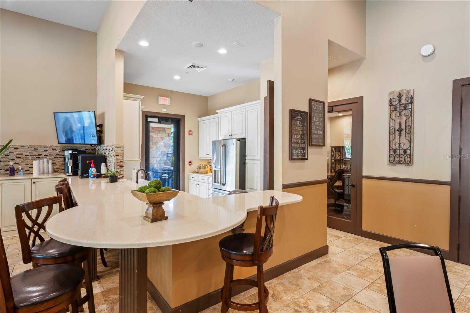 10813 CALLUNA DR — photo 66