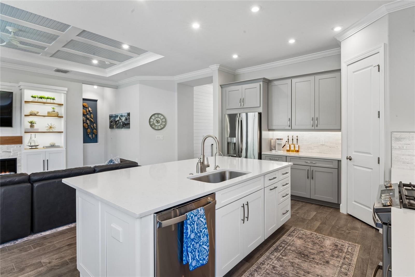 10813 CALLUNA DR — photo 34