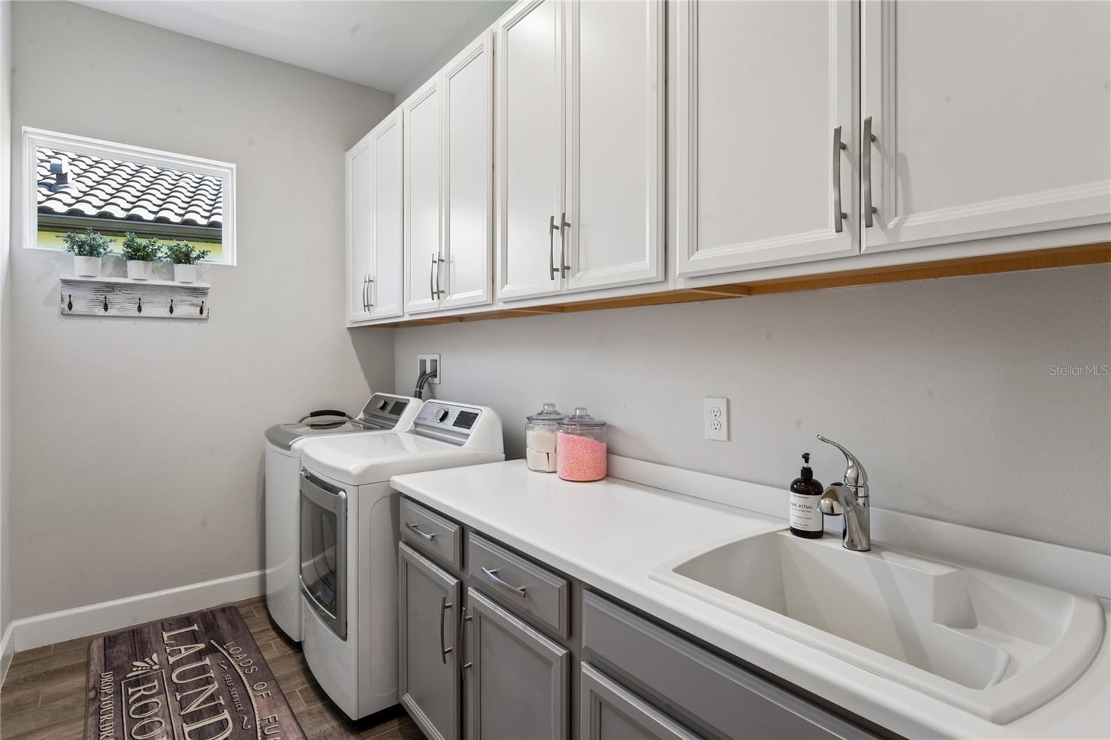10813 CALLUNA DR — photo 36