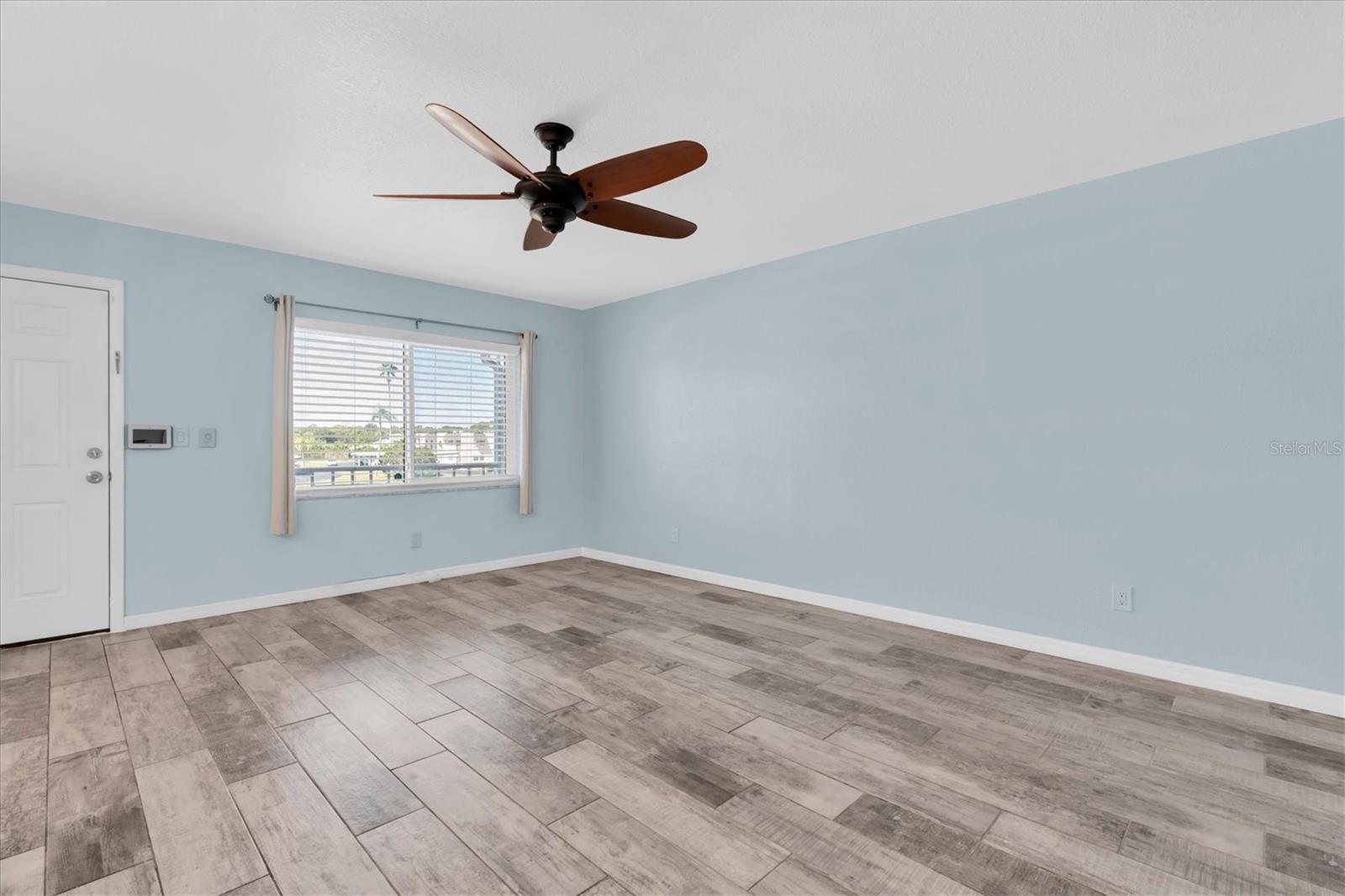 8039 GARDEN DR #209 — photo 4