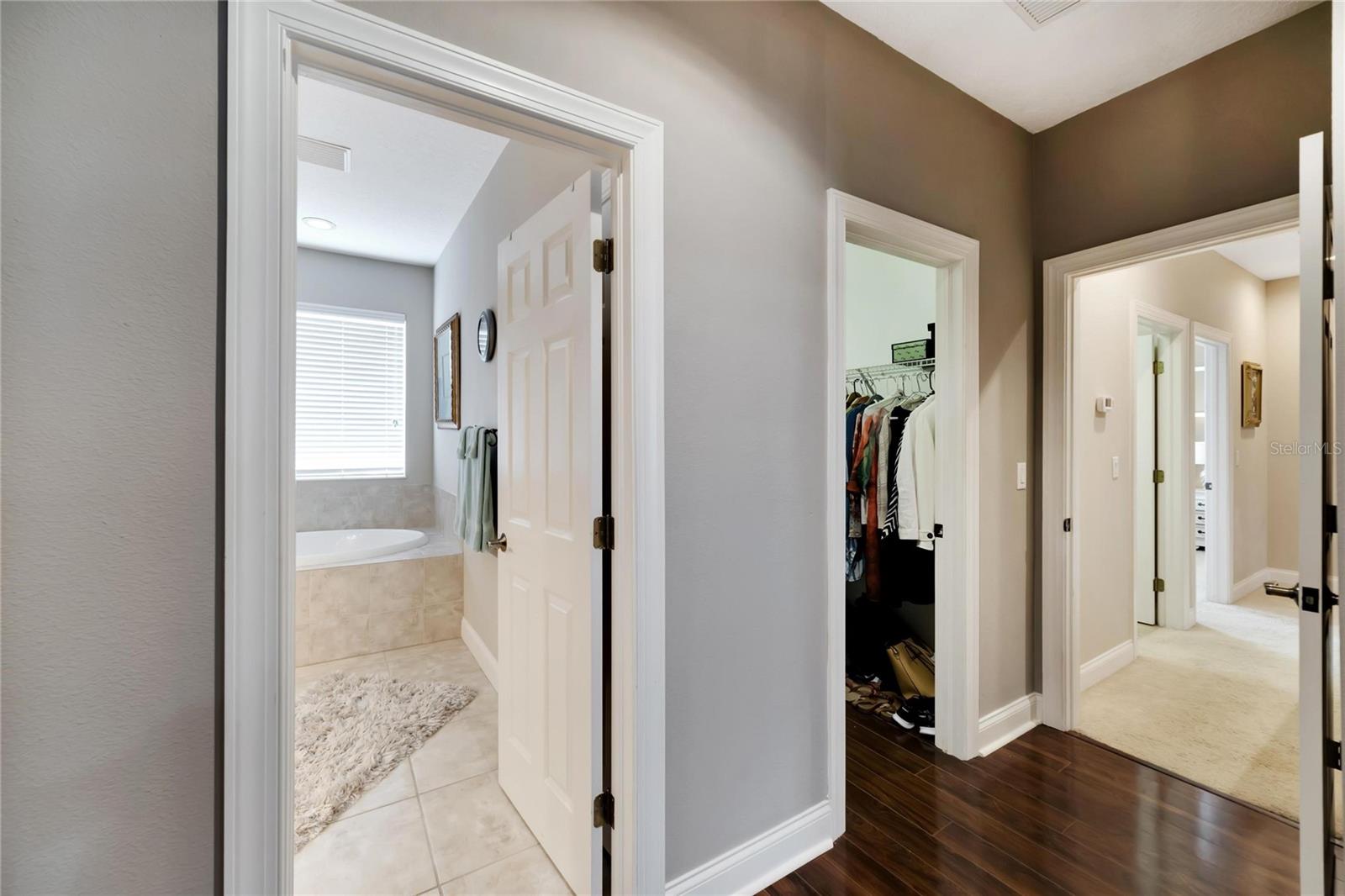 314 IBISVIEW LN — photo 46