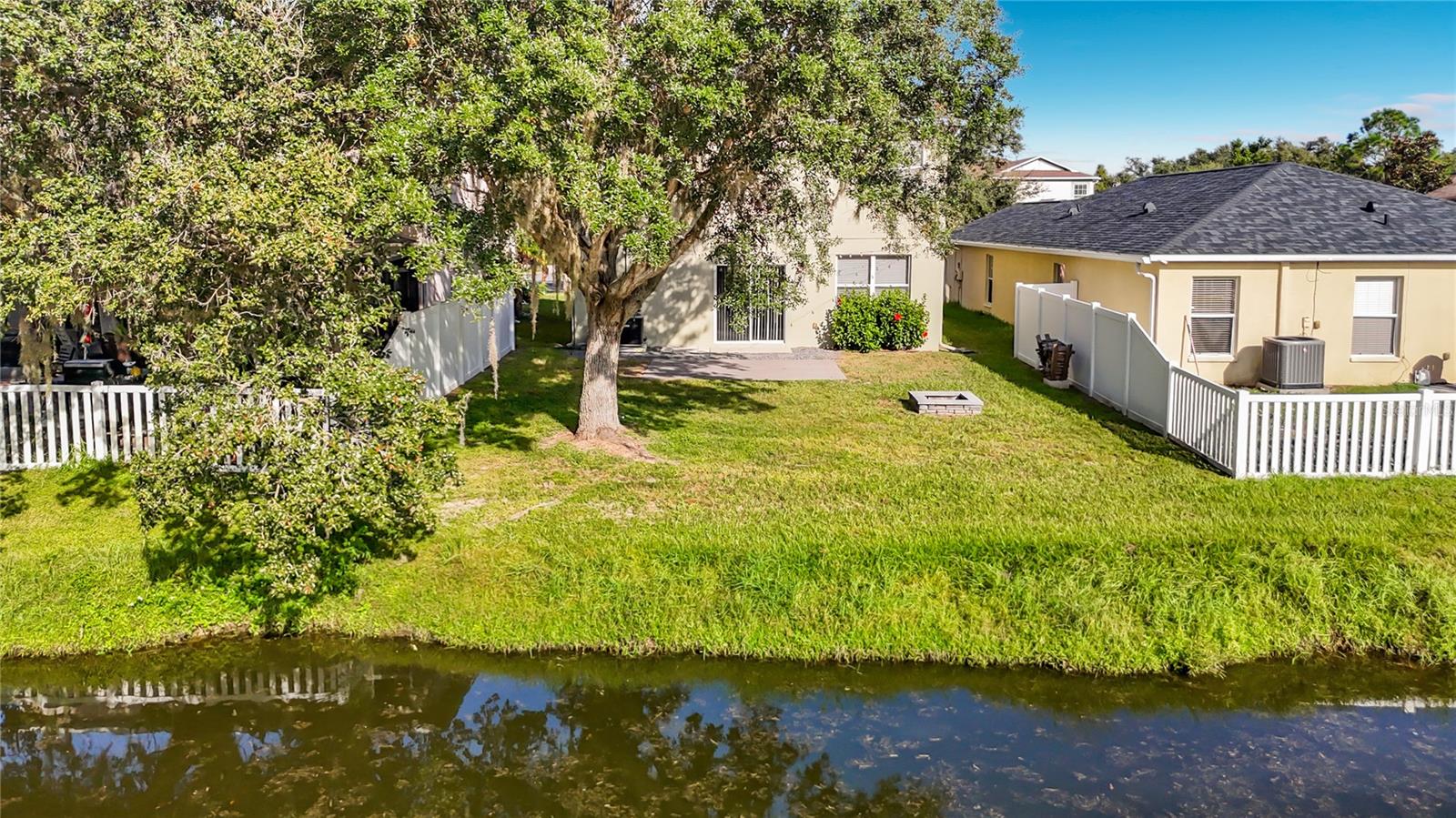 10016 PERTHSHIRE CIR — photo 42