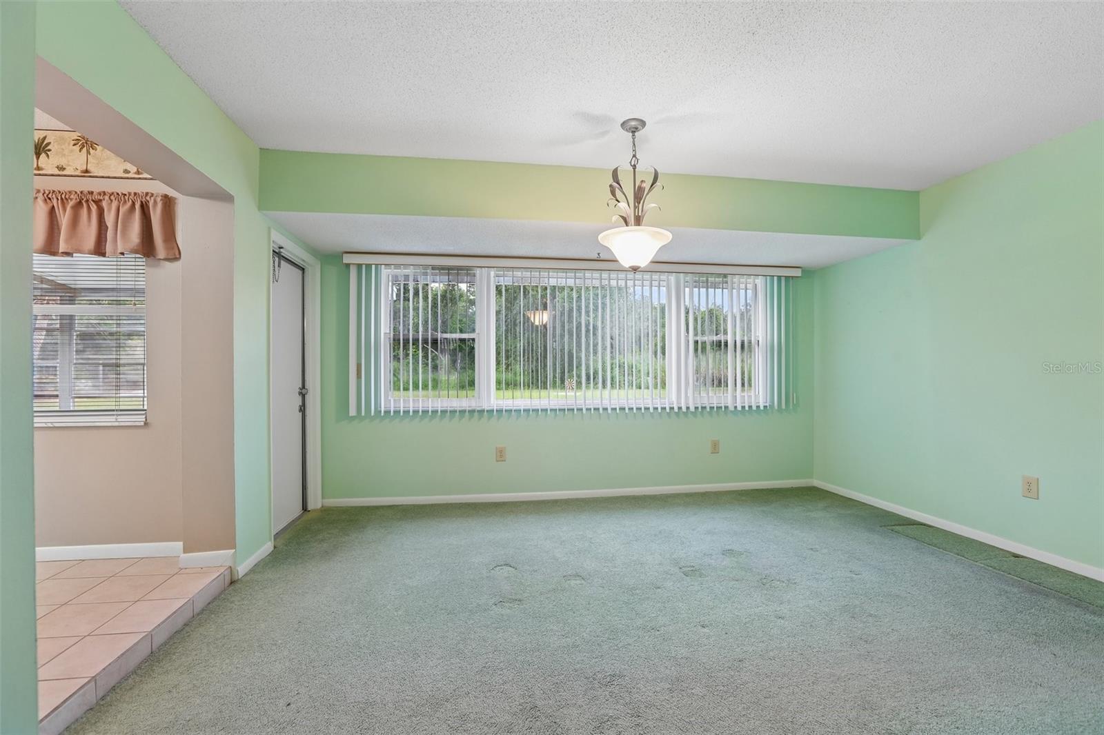 1722 W DEL WEBB BLVD — photo 9
