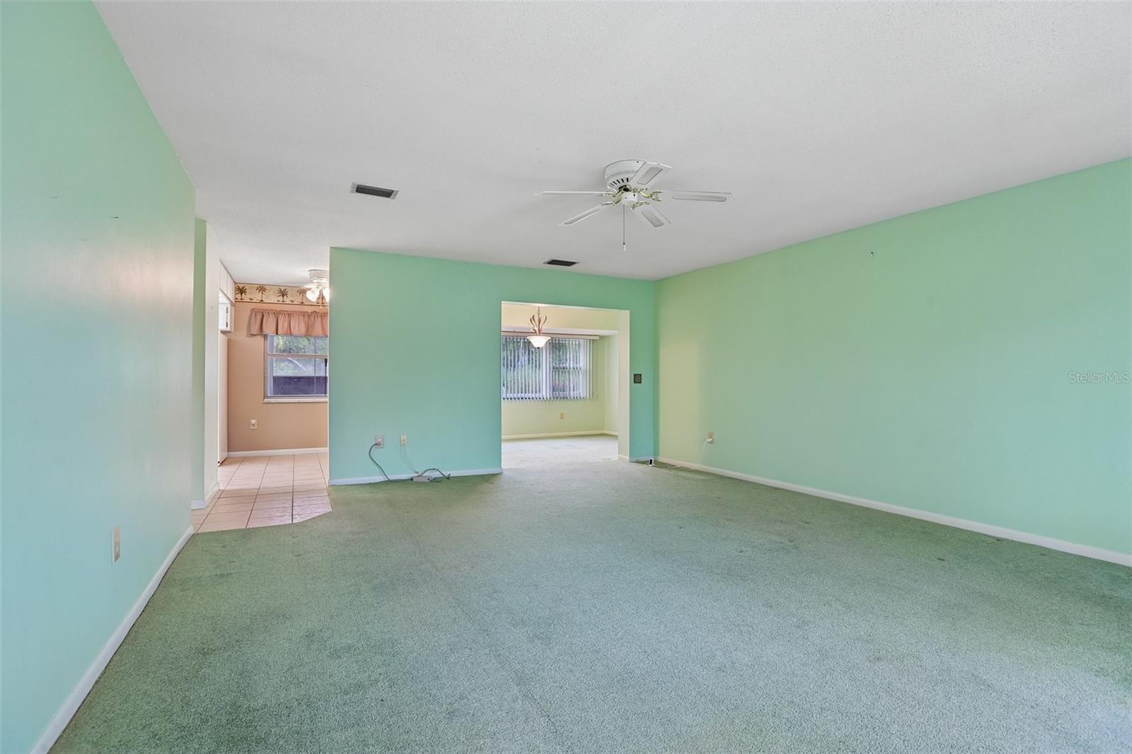 1722 W DEL WEBB BLVD — photo 7