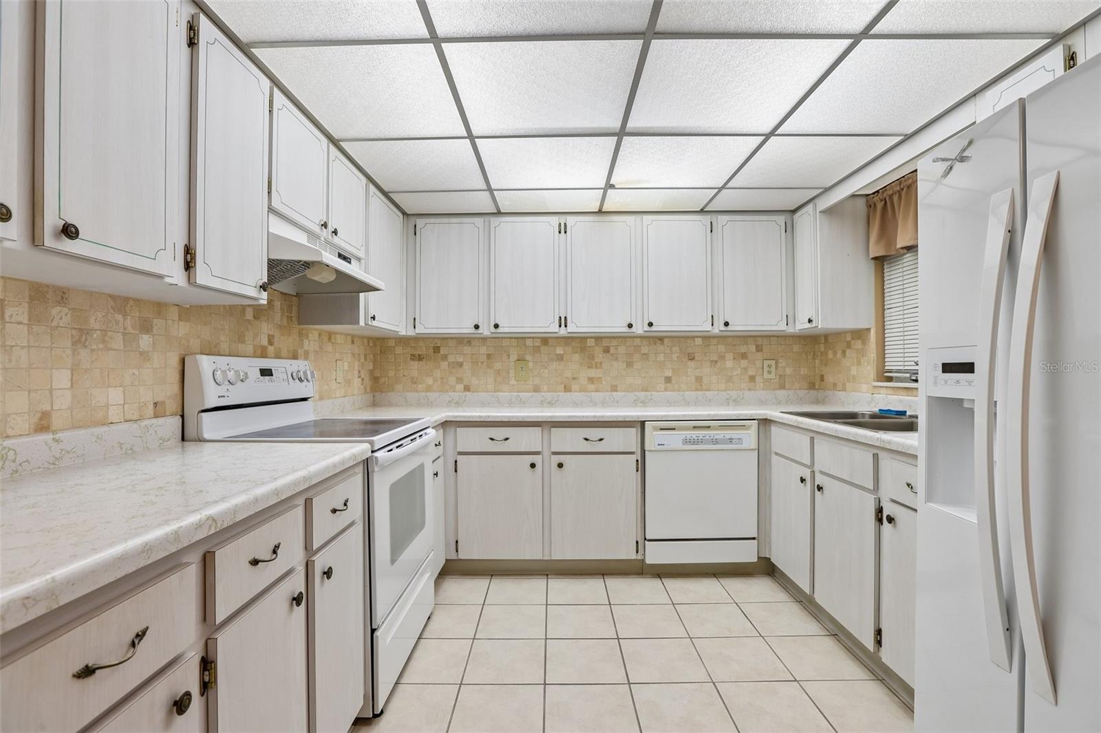 1722 W DEL WEBB BLVD — photo 17